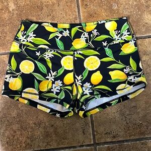 Savage Barbell Shorts - Size Med